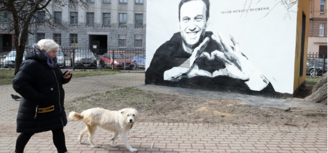 Nawalny – der Held des Westens ist in Russland ein Verbrecher ohne jegliche Unterstützung durch die Bevölkerung